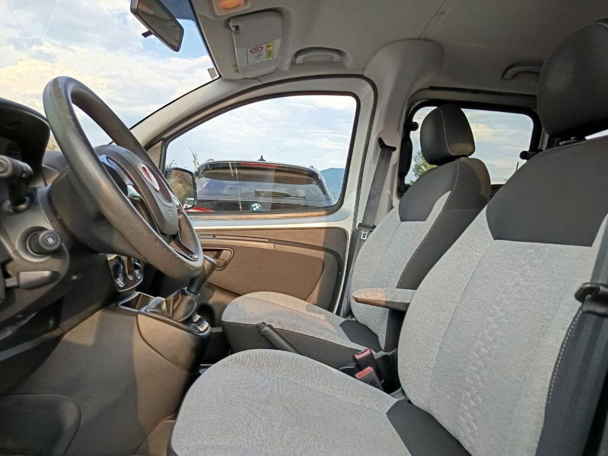 Fiat Qubo 1.3 MJT 80 CV Lounge (11)