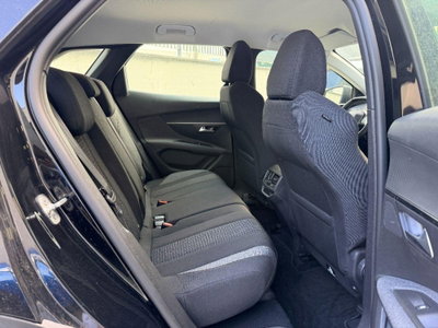 Peugeot 3008 BlueHDi 130 S&S EAT8 Active Business (8)