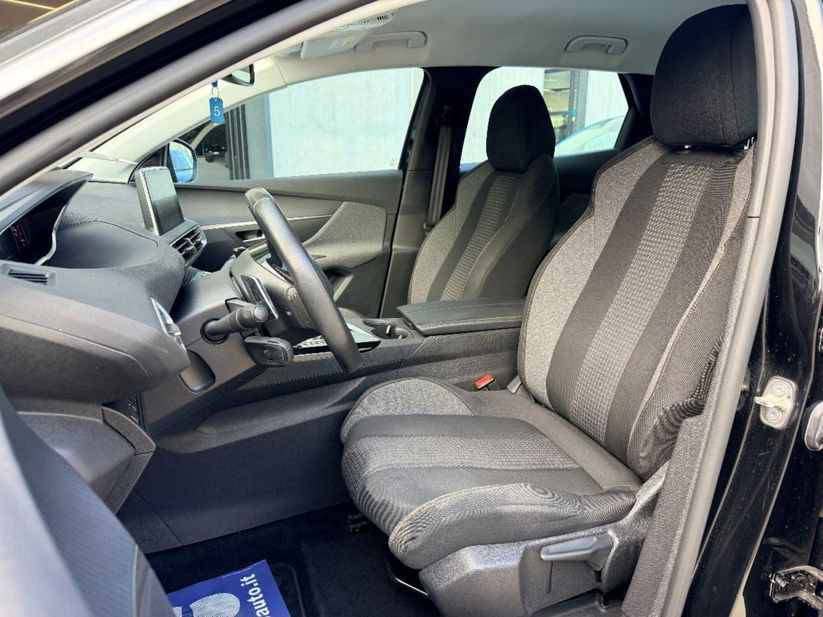 Peugeot 3008 BlueHDi 130 S&S EAT8 Active Business (9)