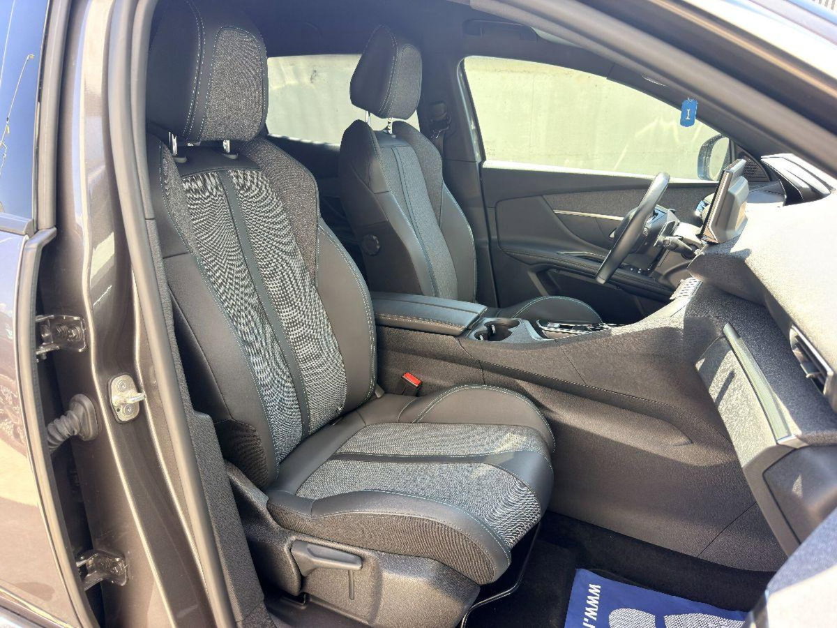 Peugeot 3008 BlueHDi 130 S&S EAT8 Allure Pack (12)