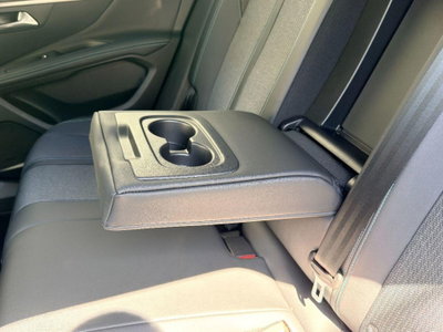 Peugeot 3008 BlueHDi 130 S&S EAT8 Allure Pack (13)