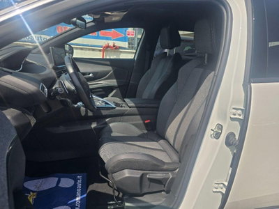 Peugeot 3008 BlueHDi 130 S&S EAT8 Allure Pack (8)