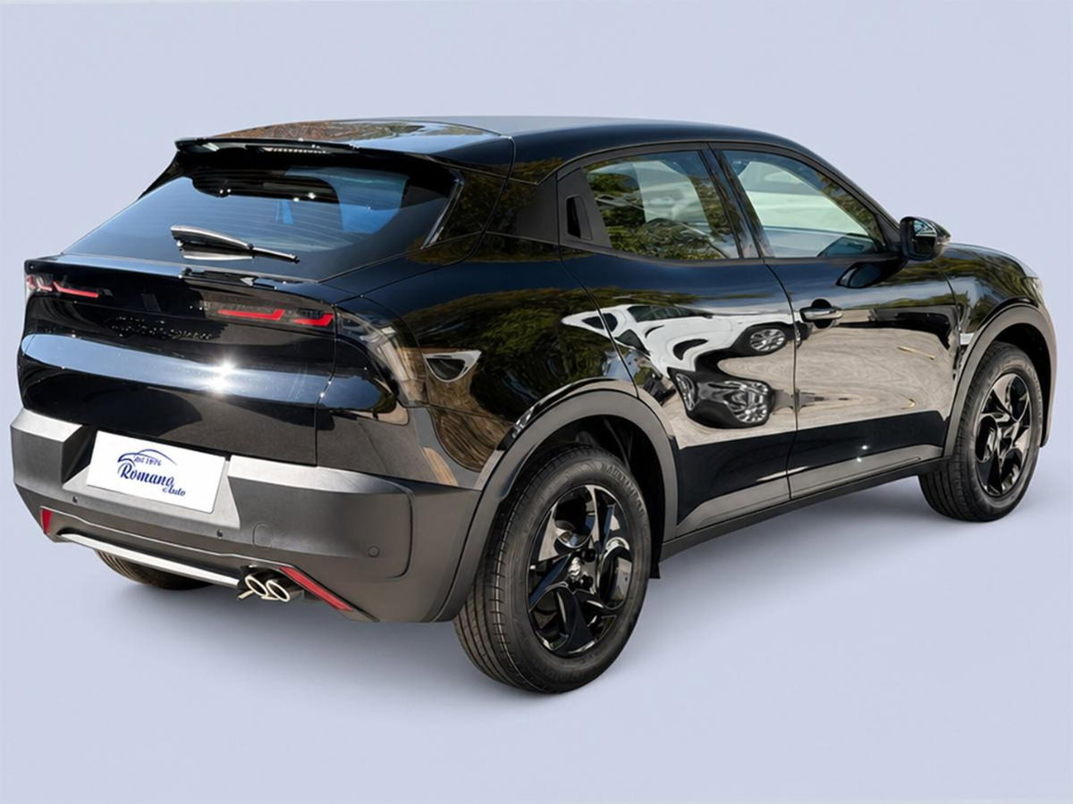 Alfa Romeo Junior 1.2 ibrida 145cv edct6 (3)