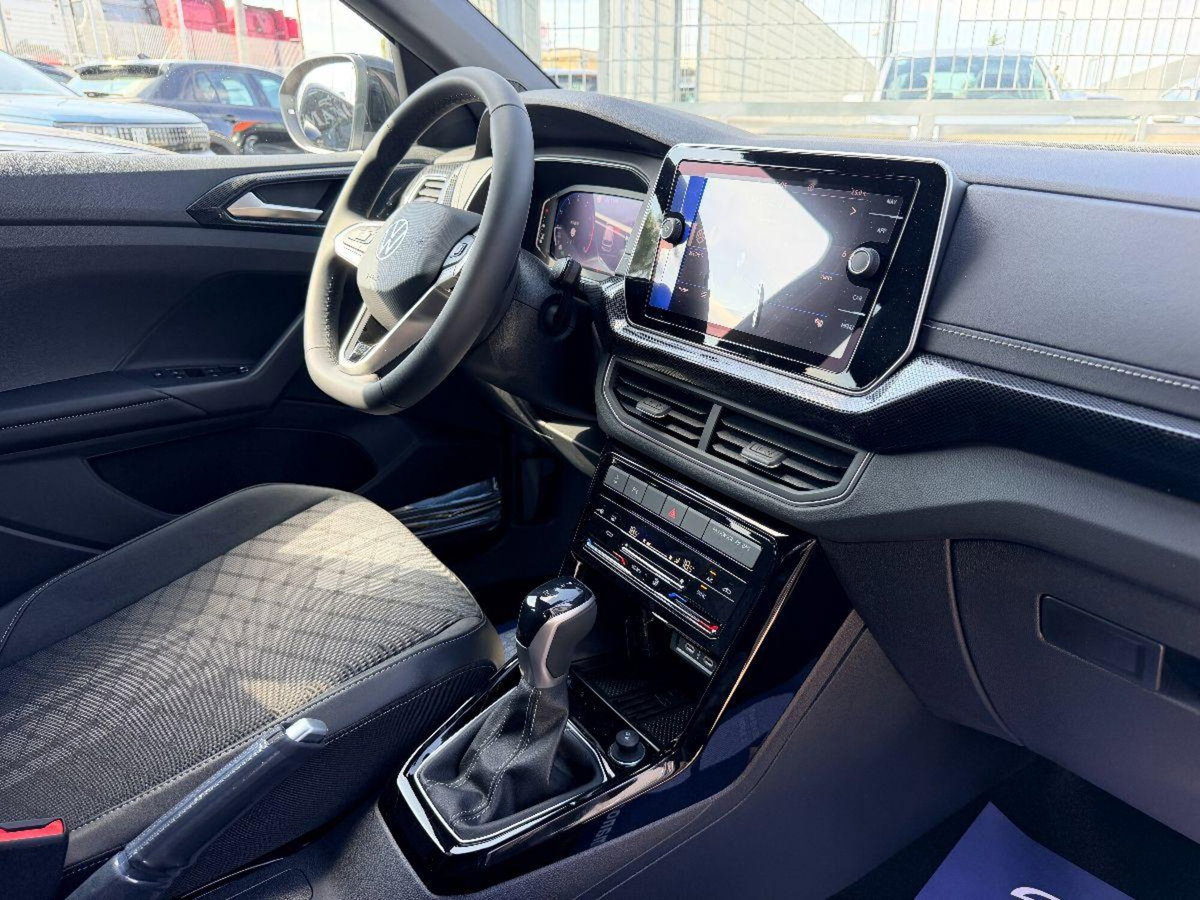 Volkswagen T-Cross 1.0 tsi R-Line 115cv (9)