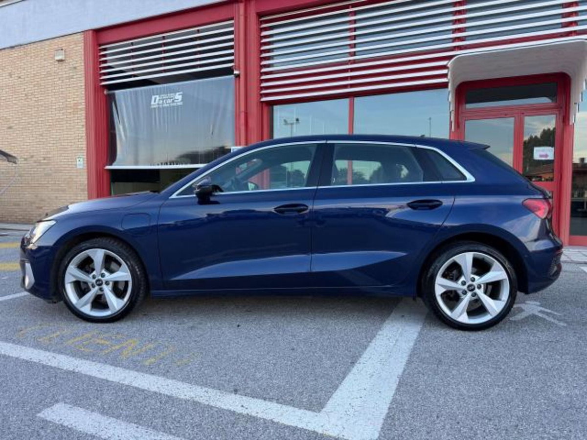 Audi A3 Sportback 1.4 TFSI COD ultra Attraction (3)