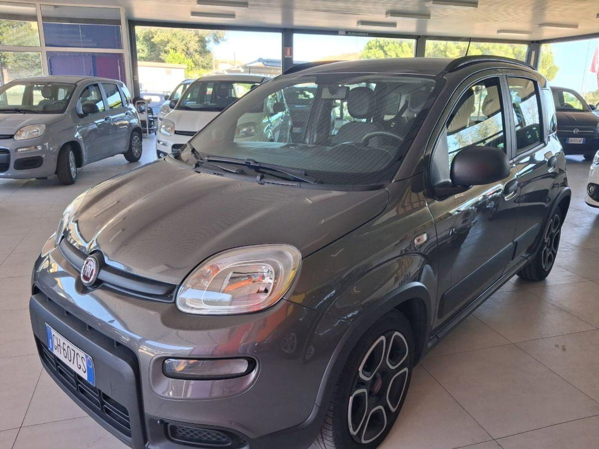 Fiat Panda 1.0 firefly hybrid Pop s&s 70cv (2)