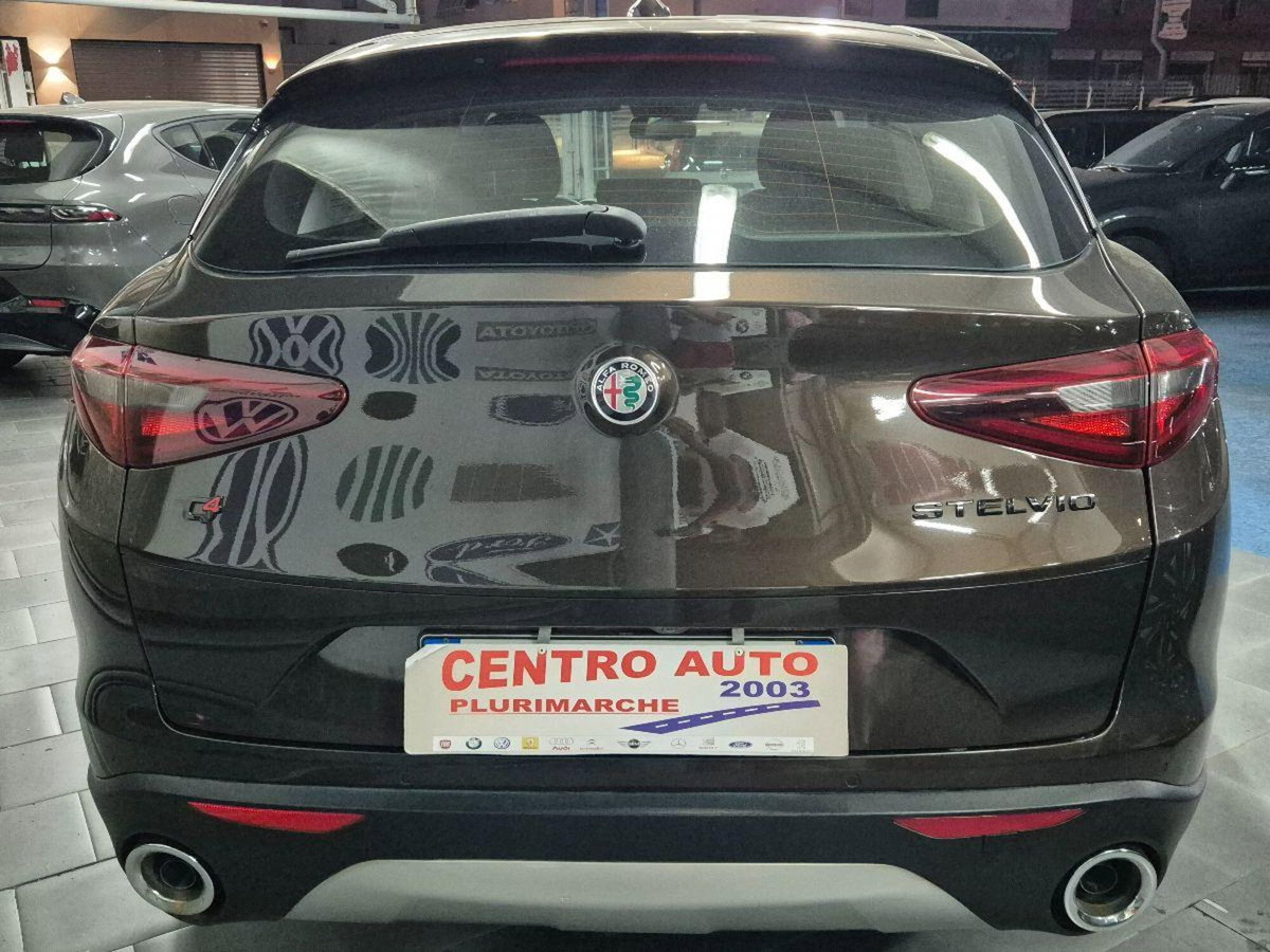 Alfa Romeo Stelvio Stelvio 2.2 Turbodiesel 190 CV AT8 Q4 Super Business (14)