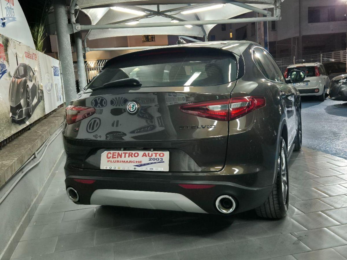 Alfa Romeo Stelvio Stelvio 2.2 Turbodiesel 190 CV AT8 Q4 Super Business (15)