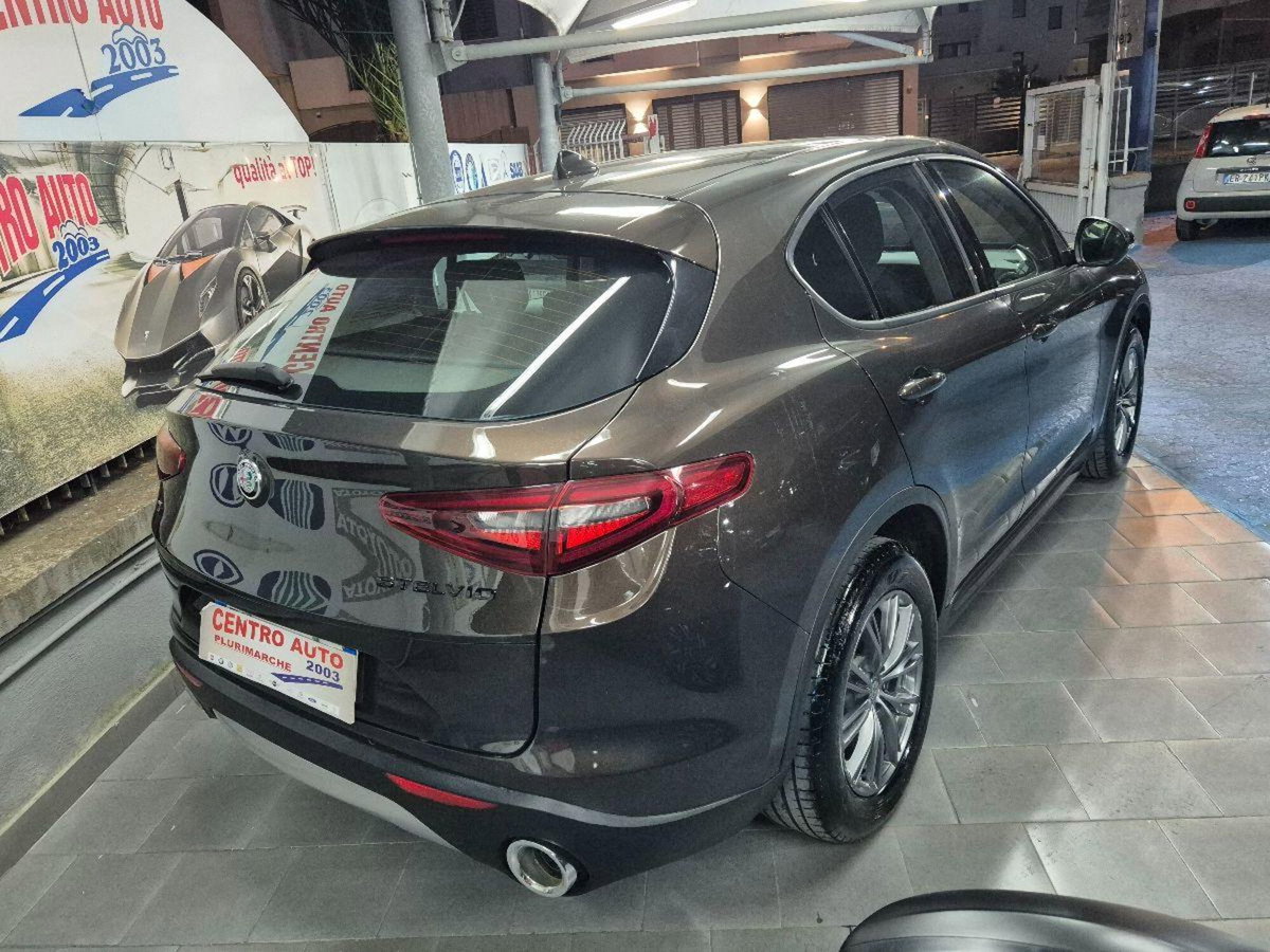 Alfa Romeo Stelvio Stelvio 2.2 Turbodiesel 190 CV AT8 Q4 Super Business (16)