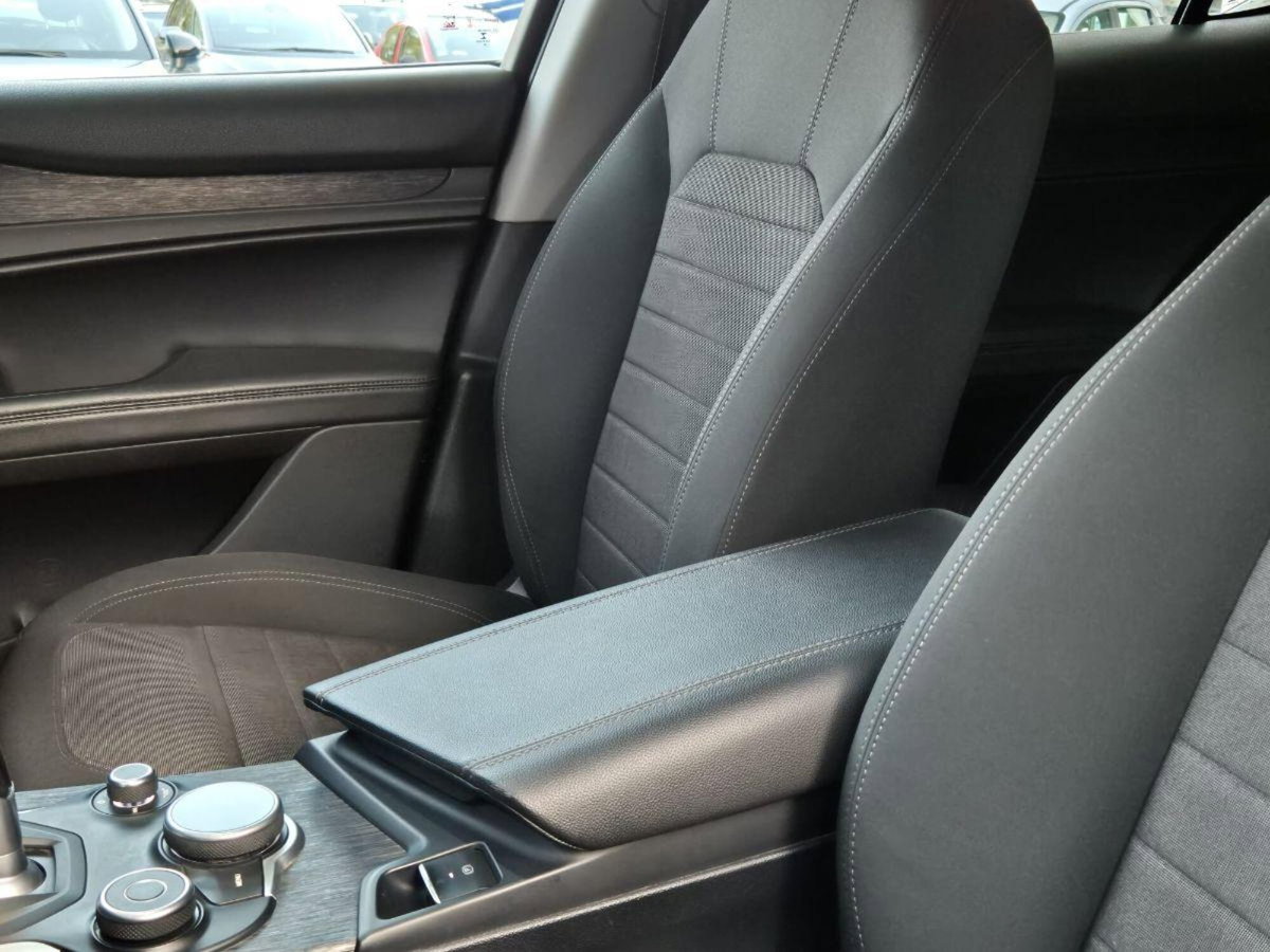 Alfa Romeo Stelvio Stelvio 2.2 Turbodiesel 190 CV AT8 Q4 Super Business (9)