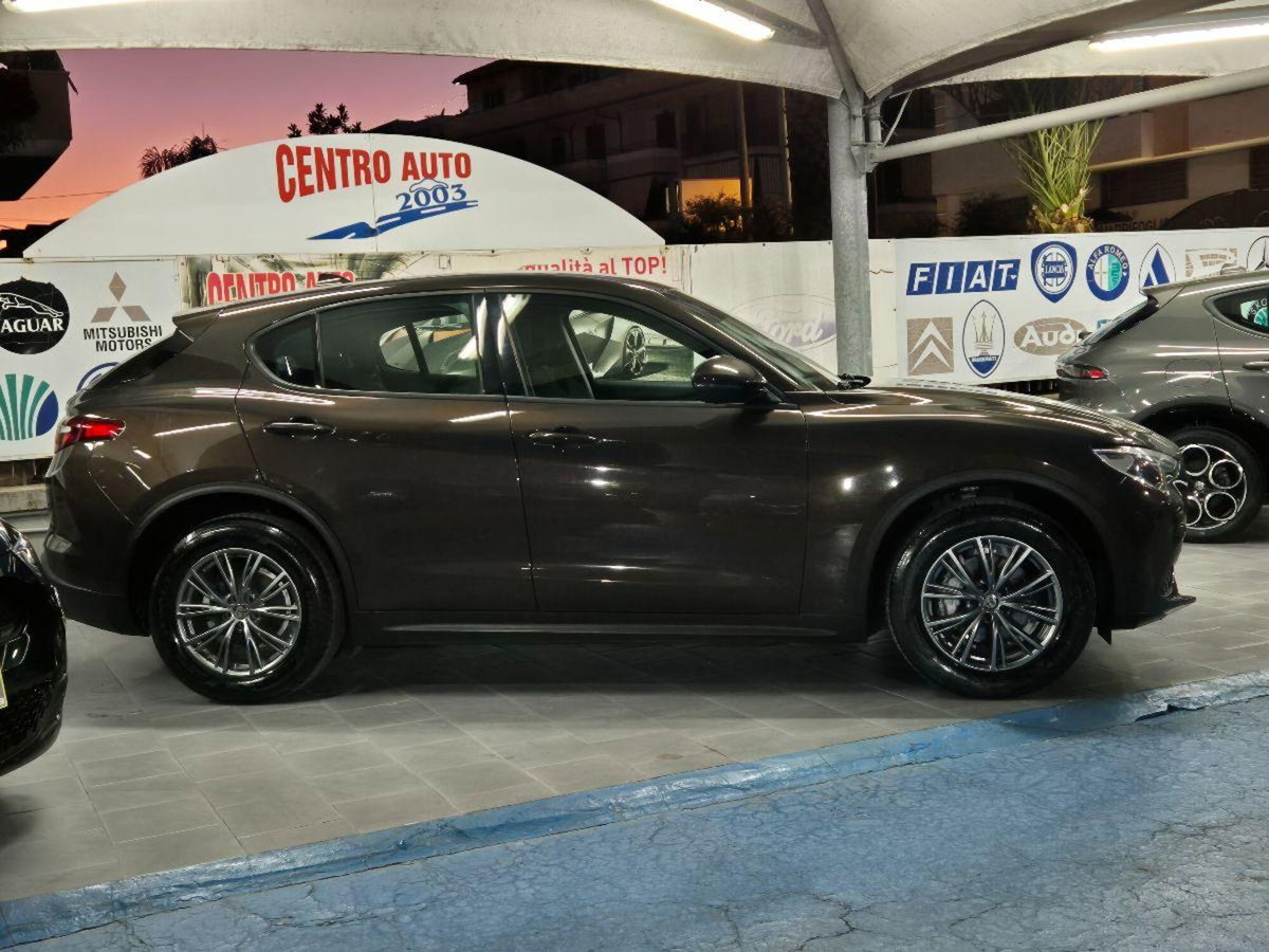 Alfa Romeo Stelvio Stelvio 2.2 Turbodiesel 190 CV AT8 Q4 Super Business (4)