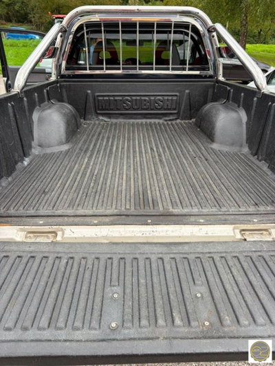 Mitsubishi L200 2.5 TD cat 4WD Single Cab Invite (9)