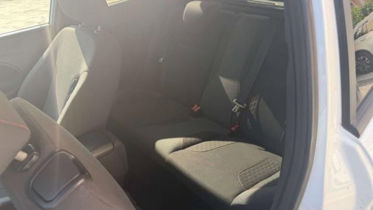 Ford Fiesta 1.5 TDCi 75CV 3 porte ST-Line (12)