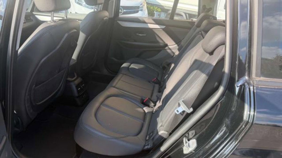 BMW Serie 2 Gran Tourer 218d (7)