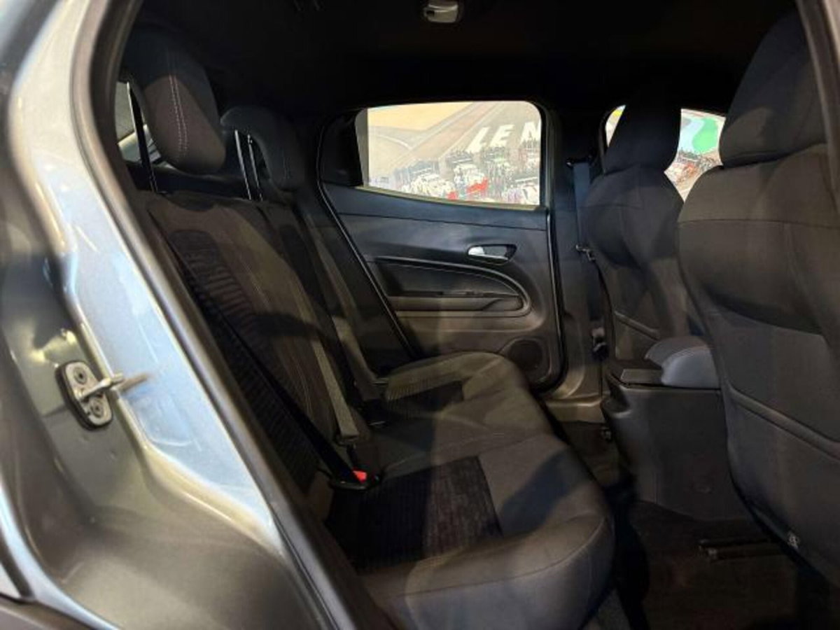 Alfa Romeo Junior 1.2 ibrida Q4 Intensa 145cv edct6 (11)