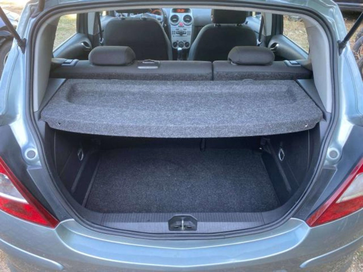 Opel Corsa 1.2 85CV 5 porte GPL-TECH Club (12)