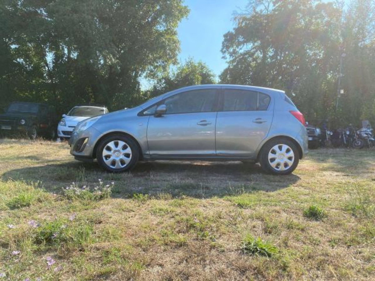 Opel Corsa 1.2 85CV 5 porte GPL-TECH Club (4)