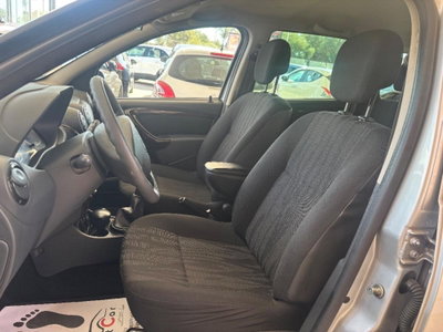 Dacia Duster 1.6 110CV 4x2 (7)