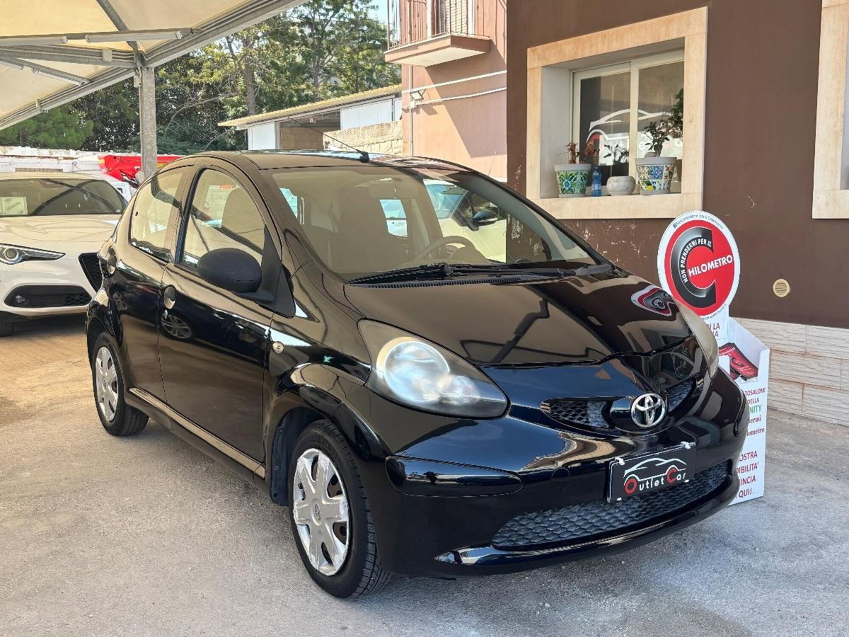 Toyota Aygo 1.0 12V VVT-i 5 porte Sound