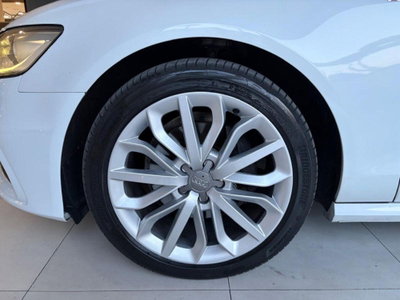 Audi A6 Avant 2.0 TDI 177 CV (10)