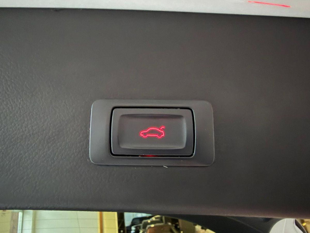 Audi A6 Avant 2.0 TDI 177 CV (9)
