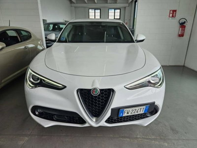 Alfa Romeo Stelvio 2.2 t Intensa Q4 210cv auto (2)