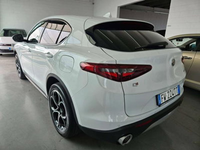 Alfa Romeo Stelvio 2.2 t Intensa Q4 210cv auto (4)