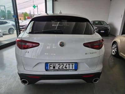 Alfa Romeo Stelvio 2.2 t Intensa Q4 210cv auto (5)