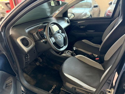 Toyota Aygo 1.0 VVT-i 69 CV 5 porte x-play TSS MMT (4)