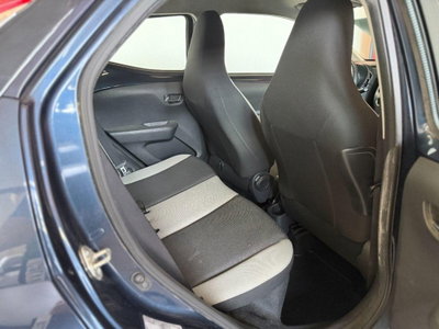 Toyota Aygo 1.0 VVT-i 69 CV 5 porte x-play TSS MMT (9)