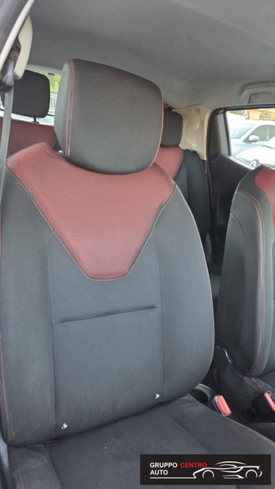 Renault Clio 1.5 dCi 75CV 5 porte Confort (17)