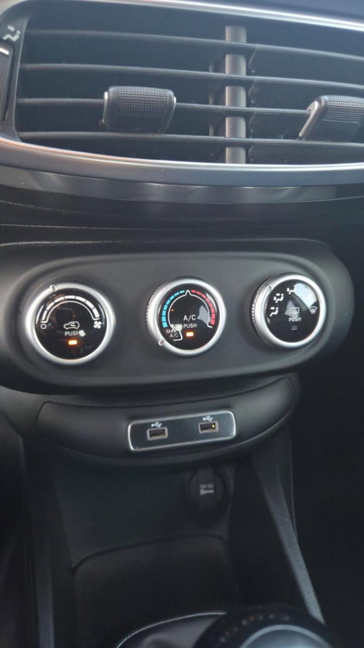 Fiat 500X 1.0 T3 120 CV Club (19)