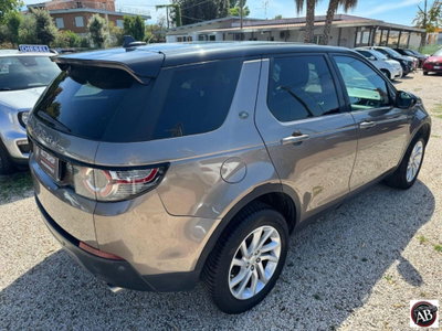 Land Rover Discovery Sport 2.2 TD4 SE (10)