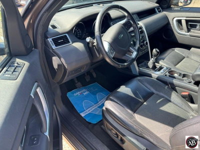 Land Rover Discovery Sport 2.2 TD4 SE (13)