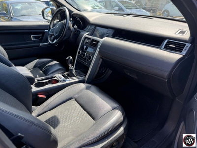 Land Rover Discovery Sport 2.2 TD4 SE (15)