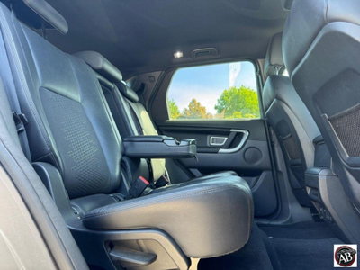 Land Rover Discovery Sport 2.2 TD4 SE (19)