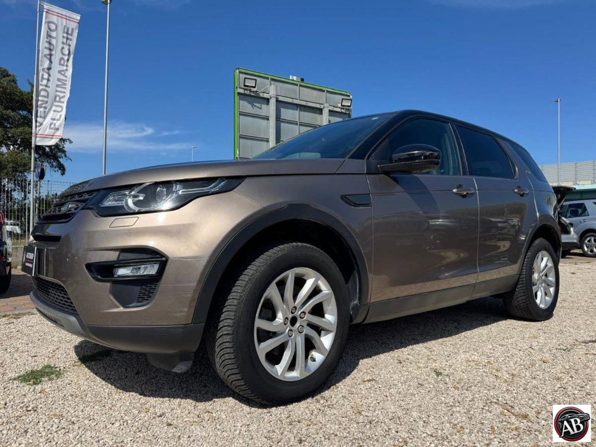 Land Rover Discovery Sport 2.2 TD4 SE (3)
