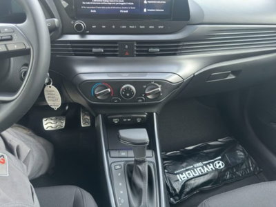 Hyundai Bayon 1.0 t-gdi Business 90cv dct (13)