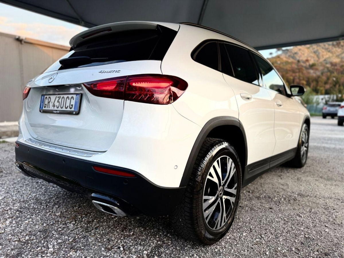 Mercedes-Benz GLA SUV 200 d Advanced 4matic auto (8)