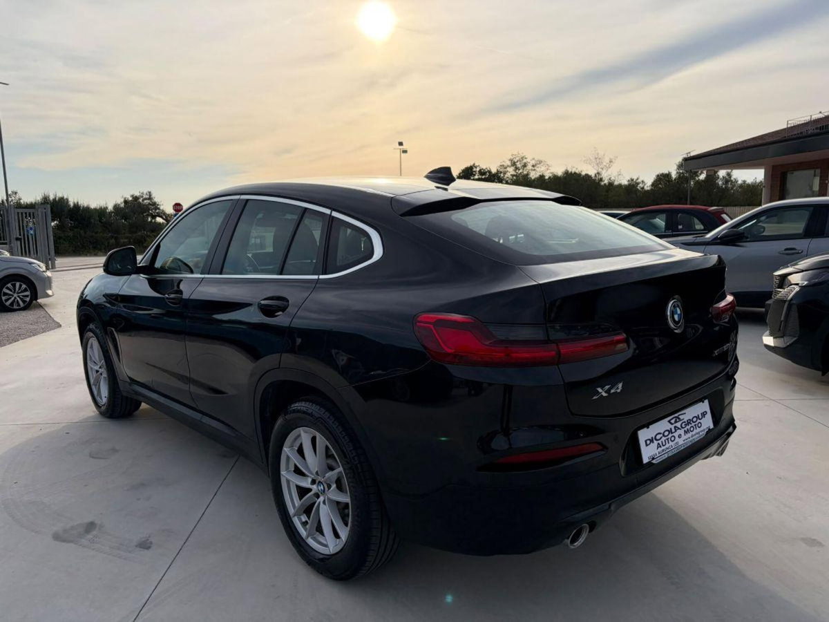 BMW X4 xDrive20d Business Advantage (5)