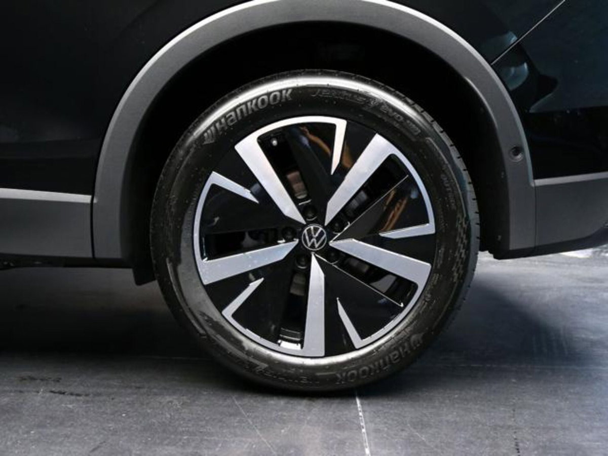 Volkswagen Tiguan 1.5 etsi Elegance 150cv dsg (5)