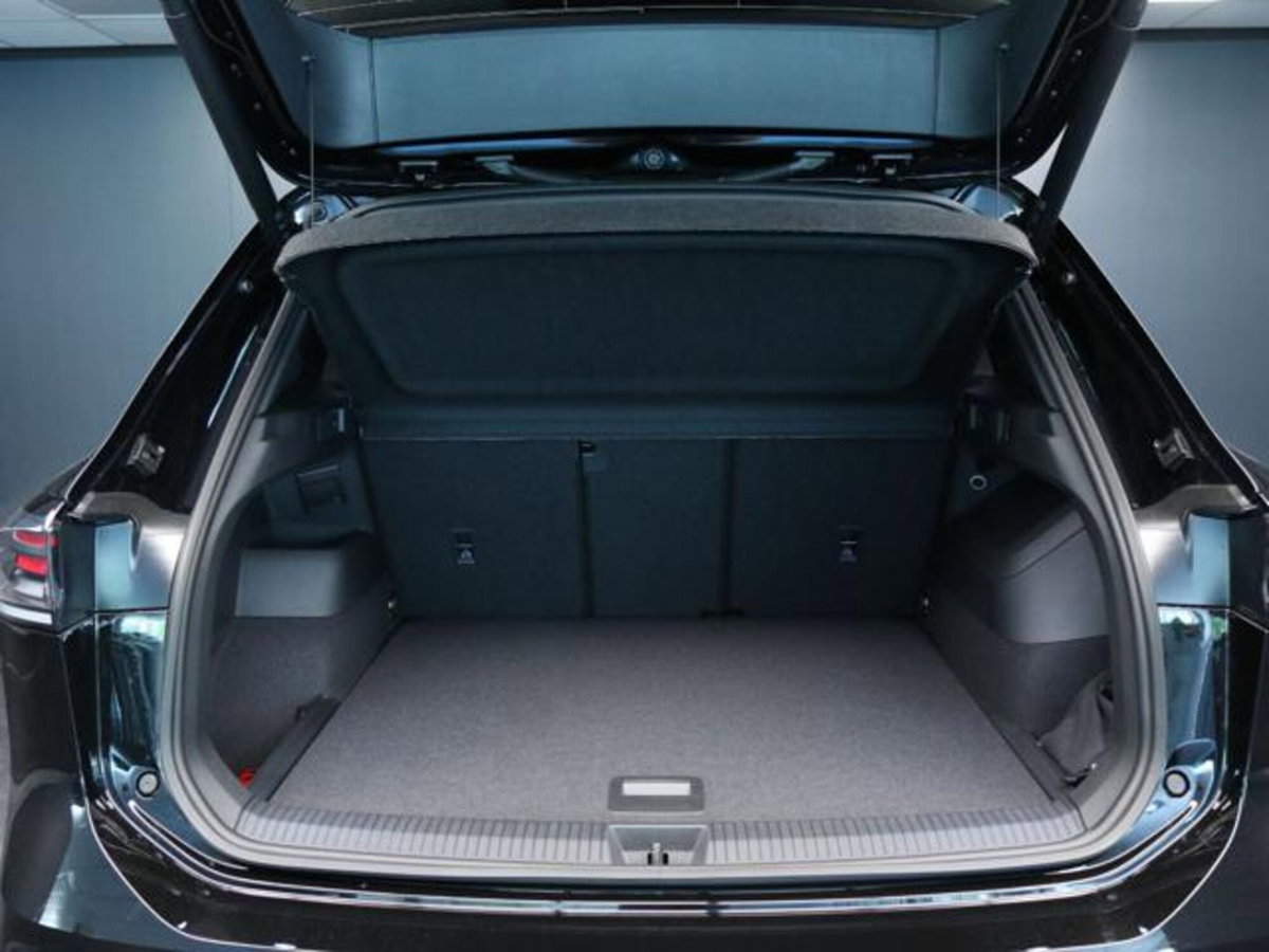 Volkswagen Tiguan 1.5 etsi Elegance 150cv dsg (7)