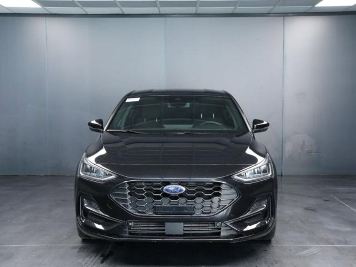Ford Focus 1.0 EcoBoost Hybrid 155 CV 5p. ST-Line X (2)
