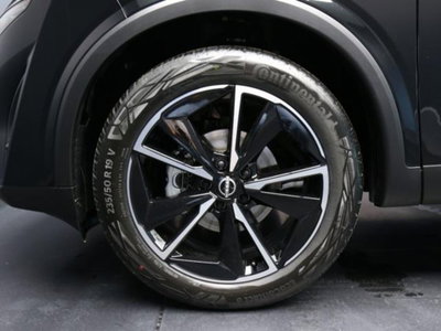 Nissan Qashqai 1.3 mhev Tekna 4wd 158cv xtronic (5)