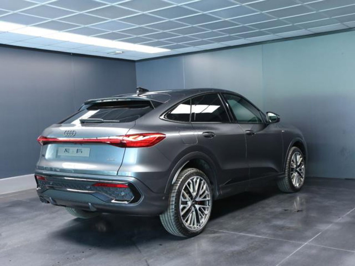 Audi Q5 Sportback 2.0 tdi mhev+ S line quattro 204cv s-tronic (3)