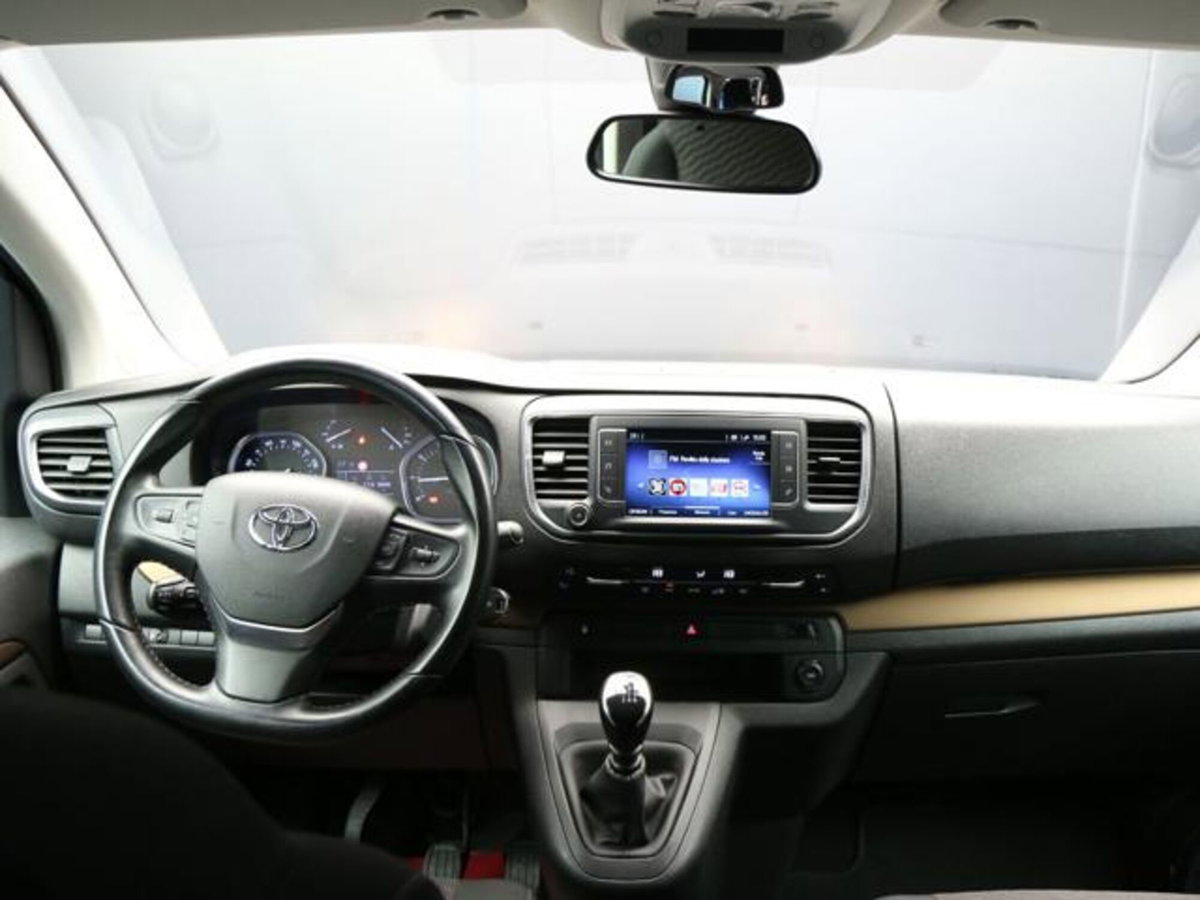 Toyota Proace Verso Verso 2.0D 14CV L1 D Executive (14)