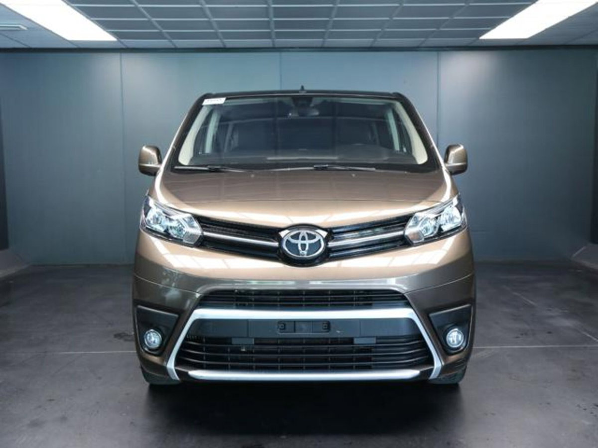 Toyota Proace Verso Verso 2.0D 14CV L1 D Executive (2)