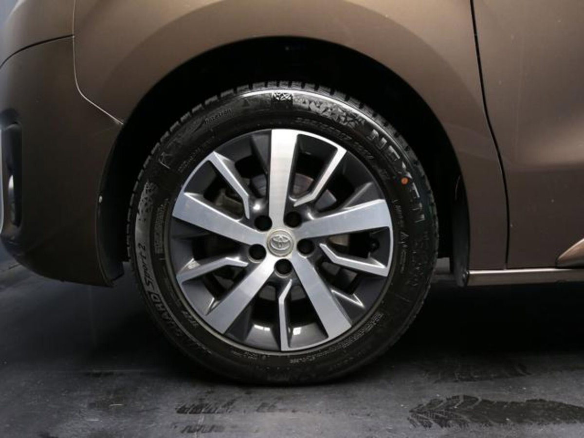 Toyota Proace Verso Verso 2.0D 14CV L1 D Executive (7)
