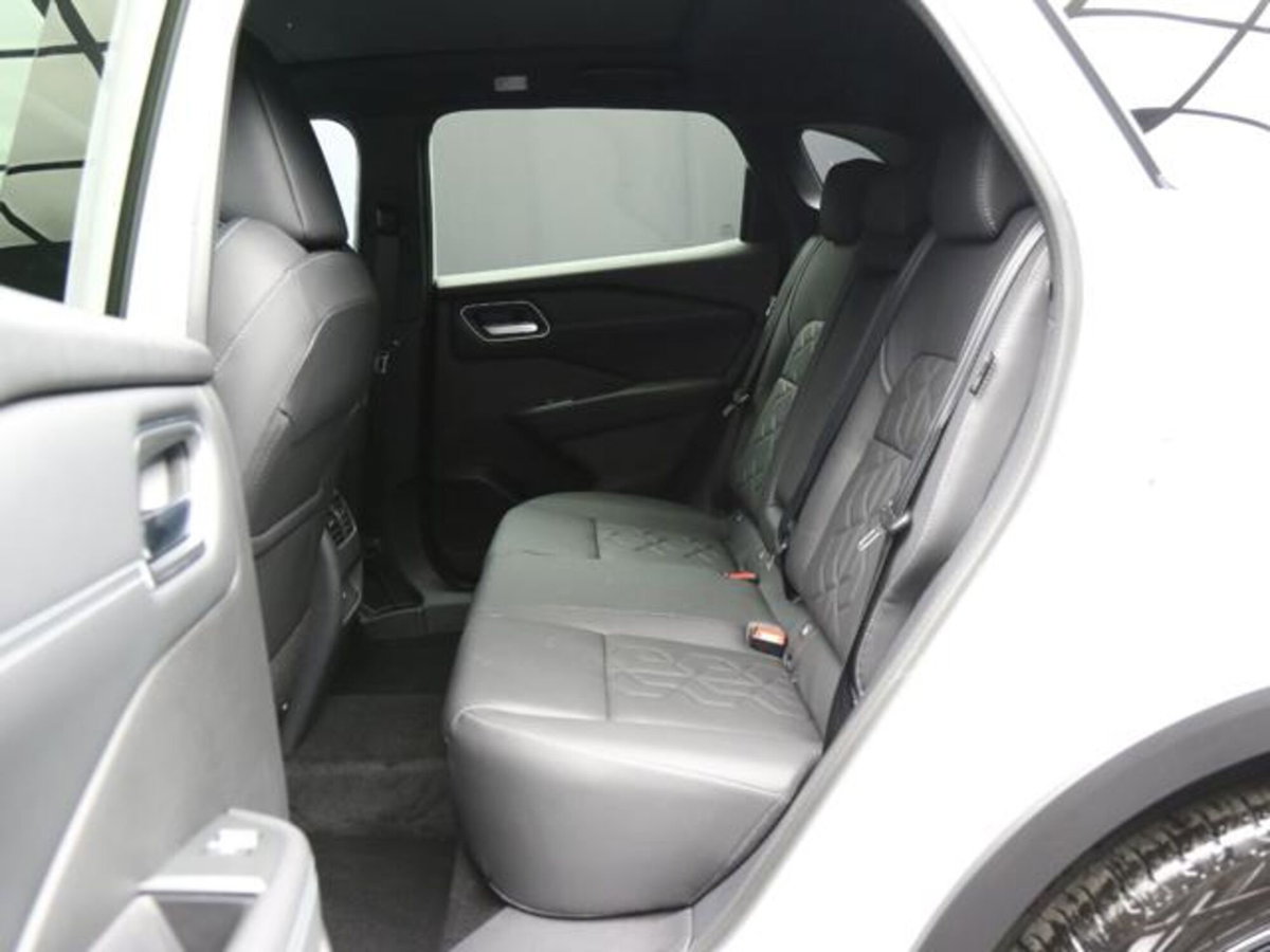 Nissan Qashqai 1.3 mhev Tekna 4wd 158cv xtronic (8)
