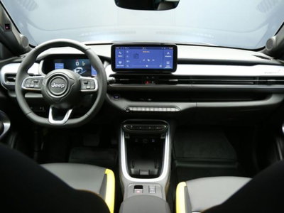 Jeep Avenger 1.2 turbo e-hybrid mhev The North Face 4xe 145cv edct6 (13)